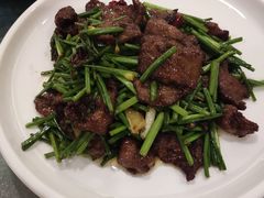 -侬佳蒸菜馆(听潮店)