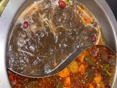 -沸炉重庆老火锅(军事博物馆店)