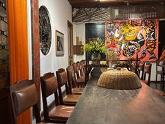 -Cuc Gach Quan Restaurant