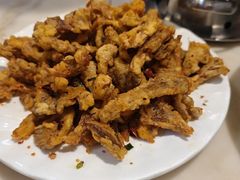 椒盐蘑菇-川人川菜馆·小龙虾·鲜虾现做(黄山路店)