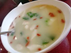 全贝蟹柳豆腐汤-桃子餐厅·天津菜(红星路直营店)