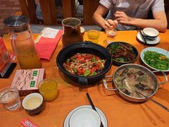 -老滇山寨•云南特色菜•地方菜•民族风情歌舞表演(金碧店)