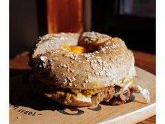 -Catch Bagel(芳草地店)