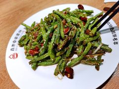干煸豆角-直隶安家牛肉罩饼(建华店)