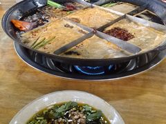 -正南齊北重庆老火锅(光华村直营店)