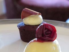 -Salon de Ville浦江汇(上海外滩华尔道夫酒店店)