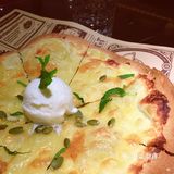 大年初一跟朋友来探店，两个人吃了179