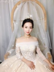 -艾米丽婚纱礼服