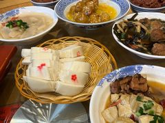 -蓝田九大碗民俗食府(蓝田店)