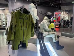 -迪桑特DESCENTE(北京三里屯BLANC店)