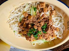 -鹤江桥·红油牛肉粉(SKP店)