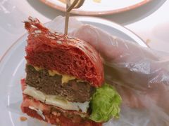 红丝绒芝士牛肉汉堡-阿妮叶李(光谷世界城店)