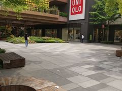-瑞虹新天地月亮湾