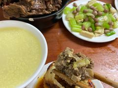 -宝瑞门钉肉饼店