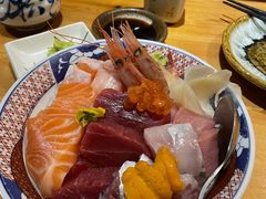 -桂马·日本料理·海胆·海鲜饭·酒场(民主广场店)