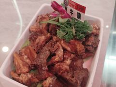 -三头牛·潮汕牛肉生蚝火锅 (夏湾店)