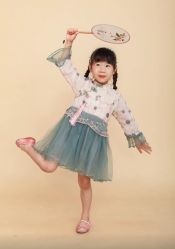 -小熊维尼高端儿童摄影(宝安旗舰店)