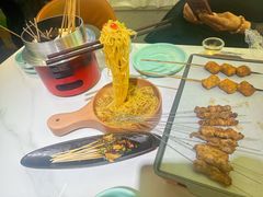 -嗨辣小聚·盘锦河蟹·海鲜烧烤龙虾(盘锦十年好店)