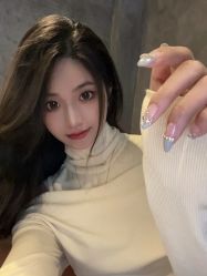 -花岐款式专研健康美甲沙龙