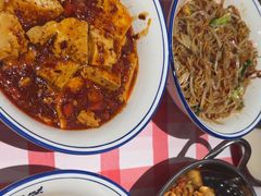 -笨豆腐居民楼菜馆•江西小炒(天津开发区店)