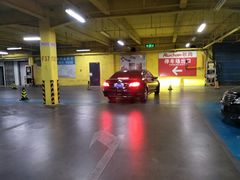-欧尚超市苏州店停车场(金鸡湖路店)