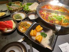 -湊湊火锅·茶憩(杭州湖滨银泰in77店)