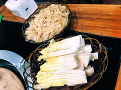 -三里屯土灶炖公鸡地锅鸡(江东店)