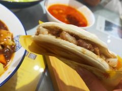 腊汁肉夹膜-大嘻咹biangbiang面(历史博物馆店)