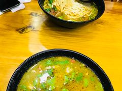 -志权牛肉面(灵山路店)