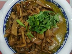 -鲁班小馆(政四街店)