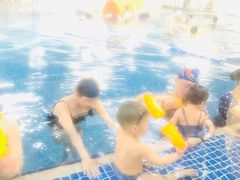 -蓝旗亲子游泳(范湖万达广场店)