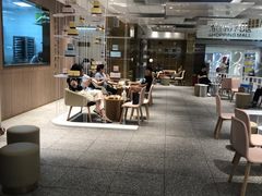 大堂-奈雪的茶(湖滨银泰in77C区PRO店)
