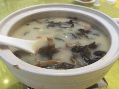 -天目湖刘老四农庄