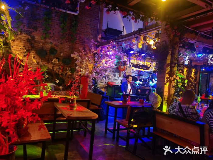 在路上酒吧(大理古城店)图片