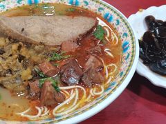-金杨拉面王小吃面馆·牛三宝面·红烧牛肉粉