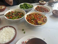 -独一佳老胡湘菜馆(矿山路店)