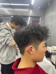 -藤野造型烫发染发