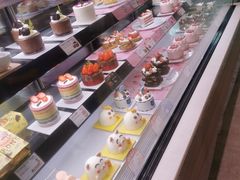 -巴黎贝甜(大宁国际商业广场店)