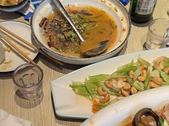-小船渔村•大连菜•大连焖鱼(黄河路店)