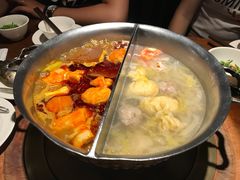 鴛鴦鍋-鼎王麻辣锅(七贤店)