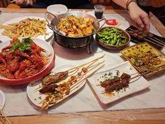 -老街烧烤大排档·地道湖北菜·龙虾馆(汉口火车站店)