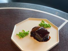 鲍鱼红烧肉-杭州西子湖四季酒店·金沙厅