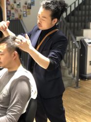 -曼都发型