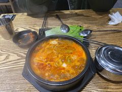 -吴草鸡爪오초닭발韩食堂(融恒盈嘉中心店)