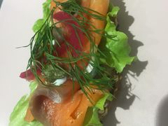 丹麦经典的开放三明治，味道美极了，很正宗，大大的赞，而且食材很给劲，下次带朋友来-DK45丹麦家居生活馆·依诺维绅(798店)