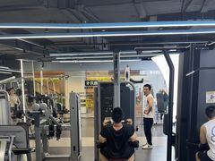 -超鹿运动(五四路恒力城店)