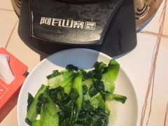 -阿瓦山寨·湘菜现炒·剁椒鱼头王(咸阳总店)