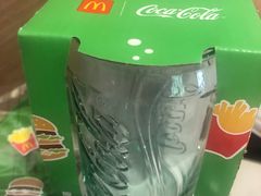 -麦当劳(轻轨曹杨路店)