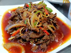 -何猫特色黄焖羊肉