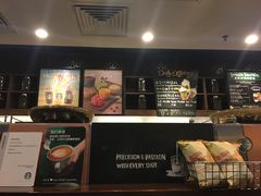 -星巴克臻选(上海中环广场2F店)